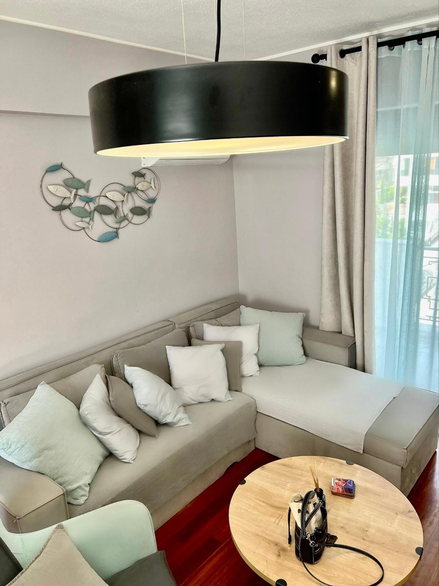 Brand New Brilliant Apartment At Athenian Riviera Exterior photo